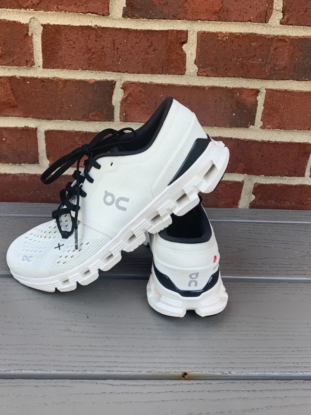 On Running Cloud X3 Sneakers